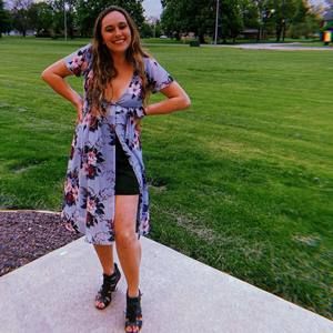 Meet your Posher, Marisa